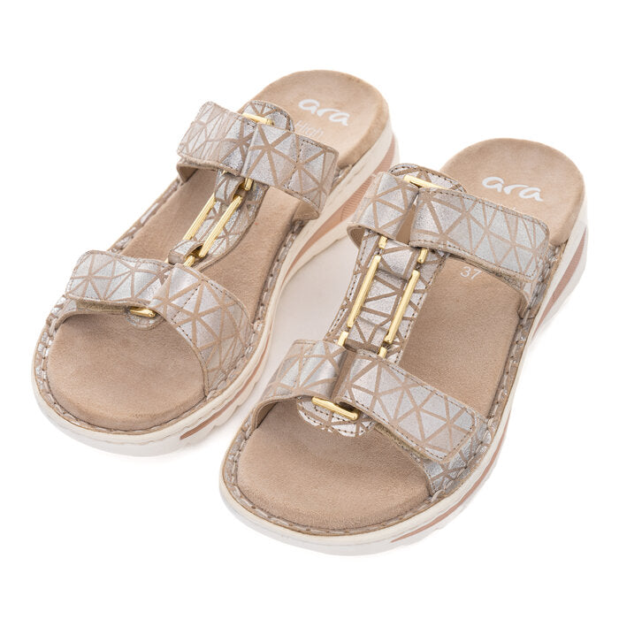 SOCA TRIANGULOS DOURADA